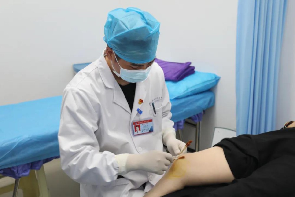 湖南省胸科医院：女子膝关节受损，最后用自己的血小板治好了
