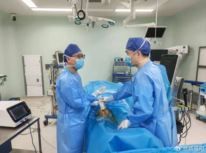 陕西中医药大学第二附属医院骨伤六科微创技术助力患者从“寸步难行” 到 “行走自如”